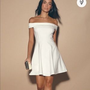 Never been worn, NWT, white off the shoulder swing dress!!